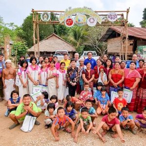 กิจกรรมส่งเสริมและสนับสนุนการวิจัย การศึกษาและการพัฒนานวัตกรรมการสื่อสารภาษาอังกฤษเพื่อการท่องเที่ยวเชิงนิเวศวัฒนธรรม