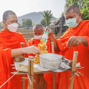 พิธีสวดถอนก่อนดำเนินการก่อสร้างหอพระพุทธมหิดลมงคลปัญญาณ พระพุทธรูปประจำวิทยาเขตนครสวรรค์