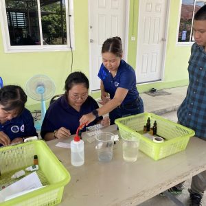 บูรณาการร่วมกับชุมชนจัดงาน Open field day ตรวจวิเคราะห์ดิน เพื่อจัดทำแผนที่ข้อมูลดินชุมชนและการใช้ปุ๋ยสั่งตัดในนาข้าวเพื่อลดต้นทุนการผลิต