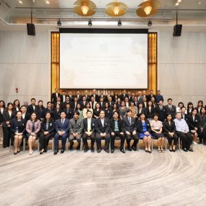 แพทย์หญิงมนทกานติ์ โอประเสริฐสวัสดิ์ รองอธิการบดีฝ่ายโครงการจัดตั้งวิทยาเขตนครสวรรค์ เข้าร่วมการสัมมนาเพื่อจัดทำแผนยุทธศาสตร์การบริหารทรัพยากรบุคคล พ.ศ. 2567 – 2570